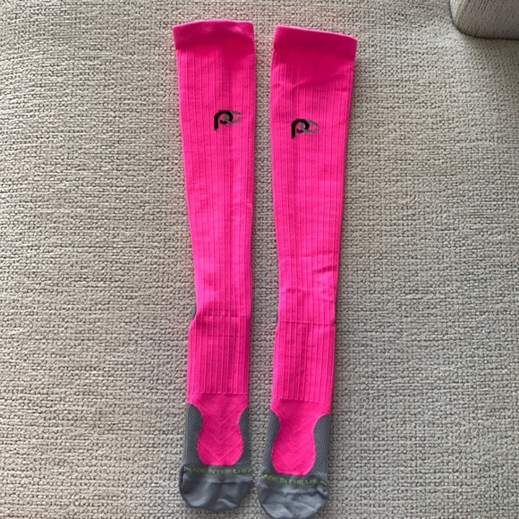 Pro Compression Socks - Picture 1 of 5